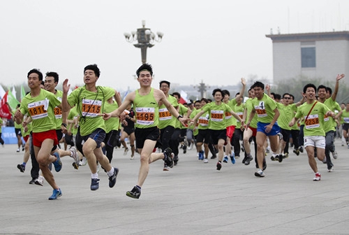 北京国际长跑节紧急增设移动公厕未现